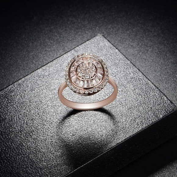 Rose Gold Ring With Cubic Zirconia - Picture 5 of 5